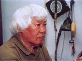 Тувинский шаман Монгуш Кенин-Лопсан. Фото с сайта tuvamuseum.ru (с)