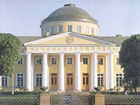 Таврический дворец в Петербурге. Фото с сайта ts.tourarena.com (с)