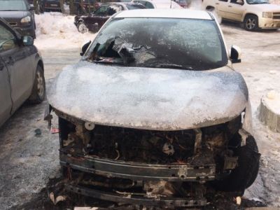 Автомобиль после поджога, Фото: страница Андрея Трофимова во "ВКонтакте"