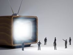 Телевизор и люди. Иллюстрация: logincasino.com