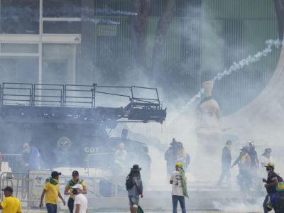 Разгон протестующих в столице Бразилии, 9.01.23. Фото: https://t.me/arhbigteh