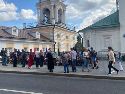 "Вагнеровский" мемориал на Варварке (Москва). Фото: @avtozaklive